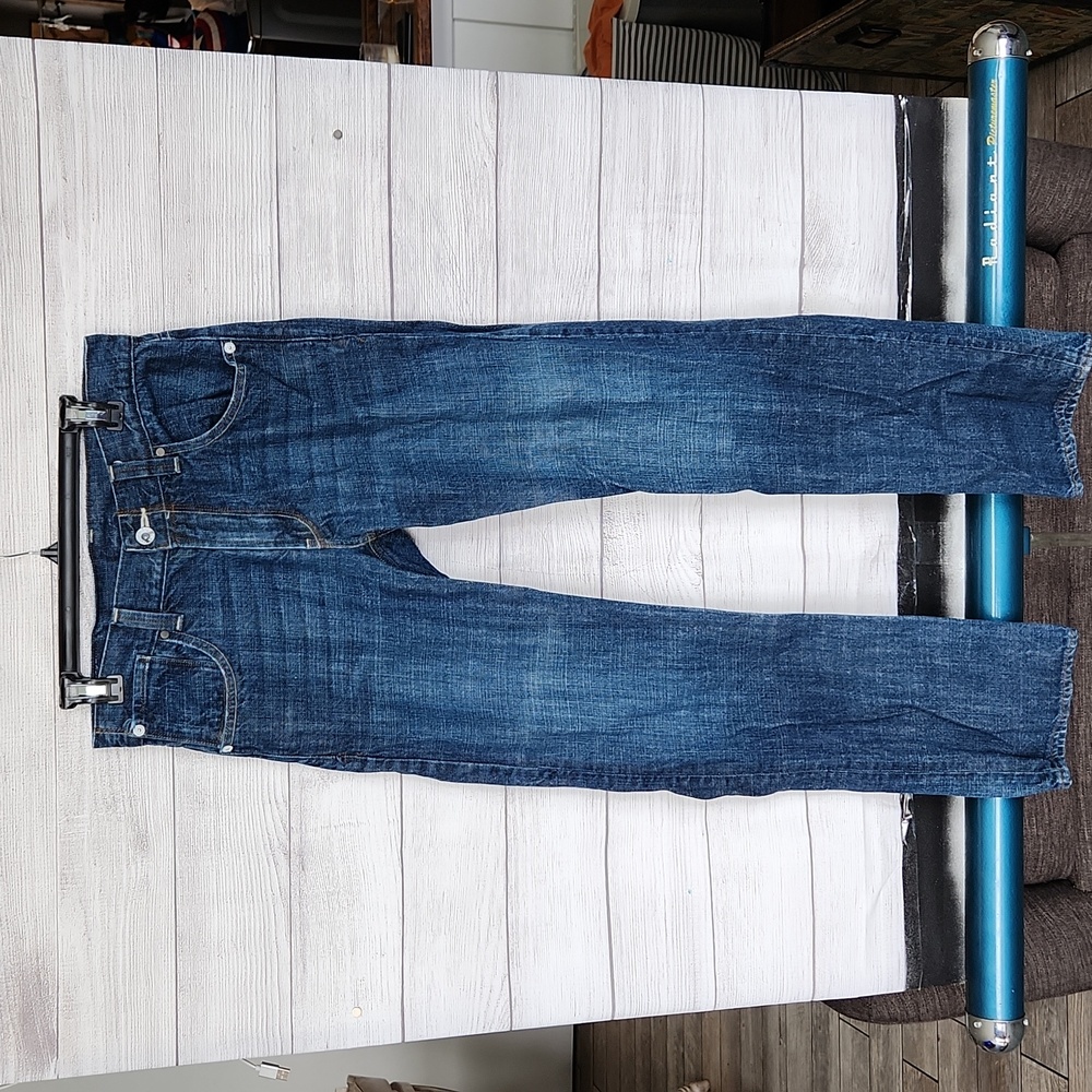 Levis 514 slim straight jeans